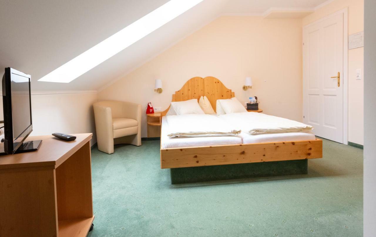 Landhotel Pacher Obervellach Exterior foto